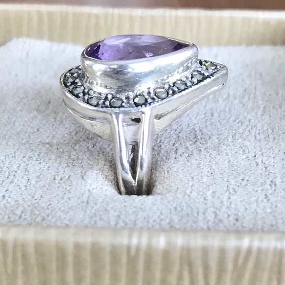 Amethyst & Marcasite Teardrop Ring - Size 6 - Picture 4 of 6
